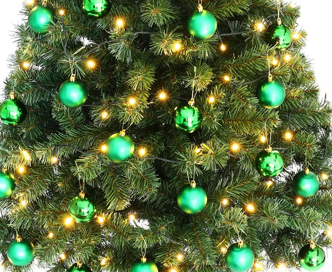 Juletræ 150 cm Maria med LED lys og grønne julekugler, produktbillede 5 af 24, Kunstige planter & træer hos HomeNordic