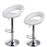 2 barstole i hvid kunstlæder rund model