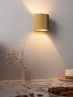 GANTlights S6 – up-and-down væglampe i rillet beton - Billede 2